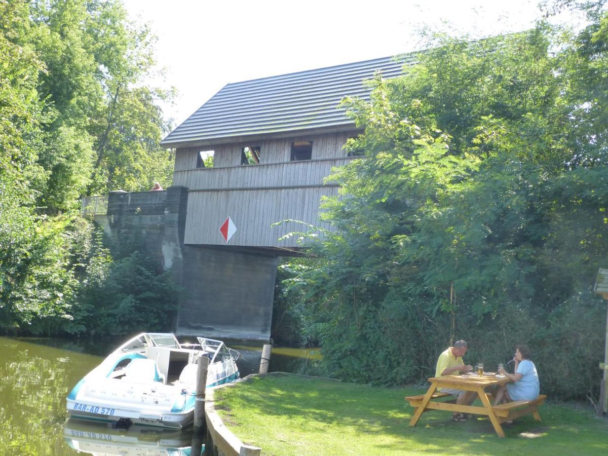 Zwei Seen Ferienhaus Canow Ngoại thất bức ảnh